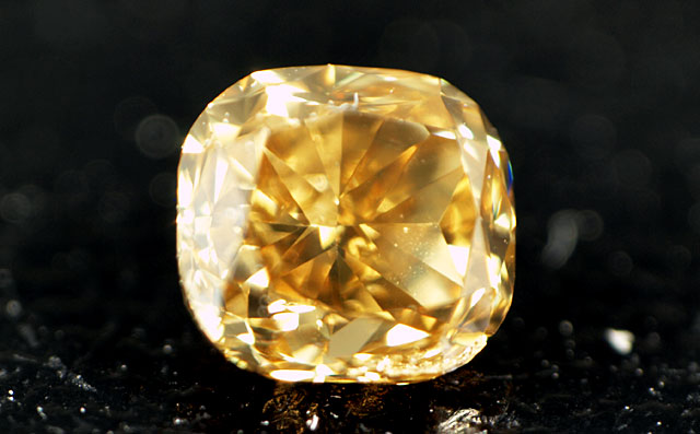 天然(ナチュラル)イエローダイヤモンド画像