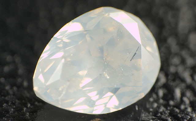 FANCY WHITE 0.51ct CU/RT2252/GIA