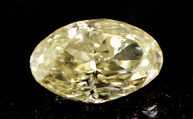 六角形(ヘキサゴナル・モディファイド・ブリリアント・カット)ダイヤモンド画像