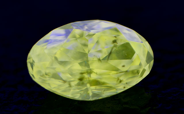 六角形(ヘキサゴナル・モディファイド・ブリリアント・カット)ダイヤモンド画像