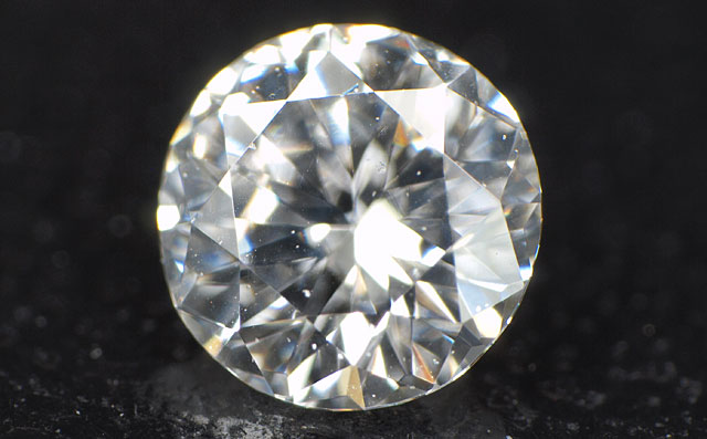 106面体カットダイヤモンド画像