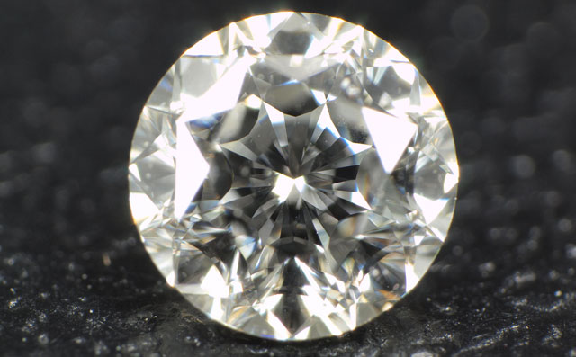 106面体カットダイヤモンド画像