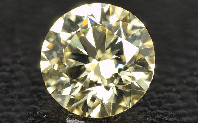 イエローダイヤモンドルース画像