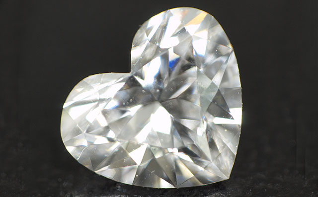 Dカラーダイヤモンドルース画像