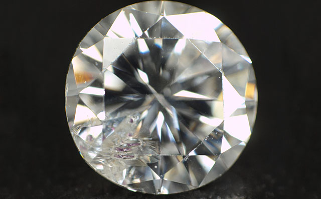 天然ガーネット結晶入りダイヤモンド画像