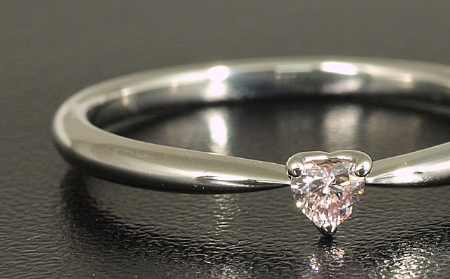 ハートピンクダイヤモンドリング画像