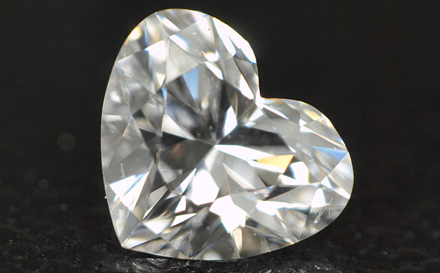 0.303ct, D, VS2 3EX H&C, 中央宝石研究所ダイヤモンド画像