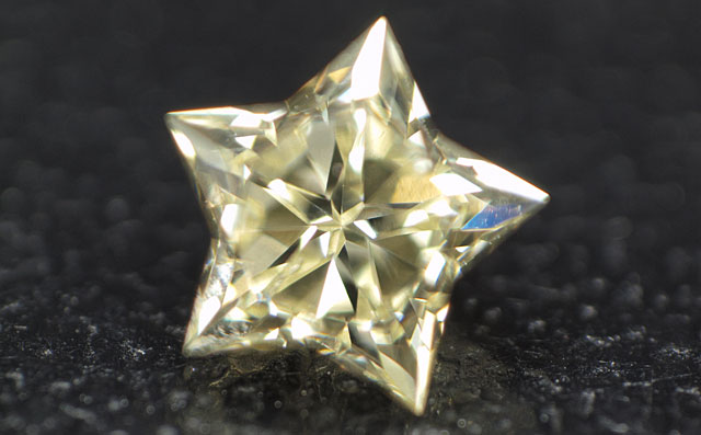 スターブリリアントカット(星型)ダイヤモンド画像