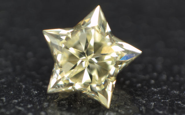 スターブリリアントカット(星型)ダイヤモンド画像