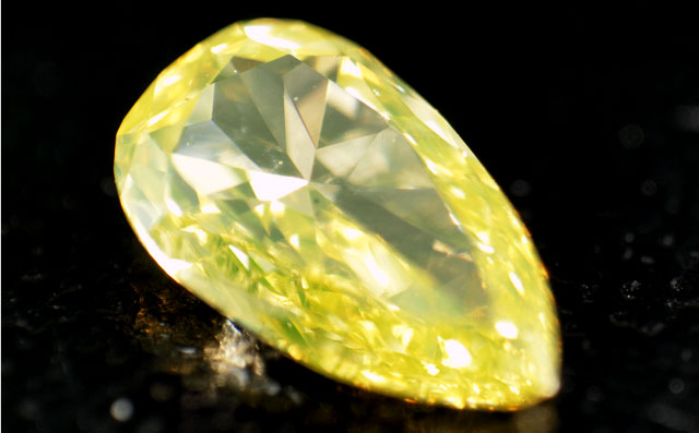 イエローダイヤモンドルース画像