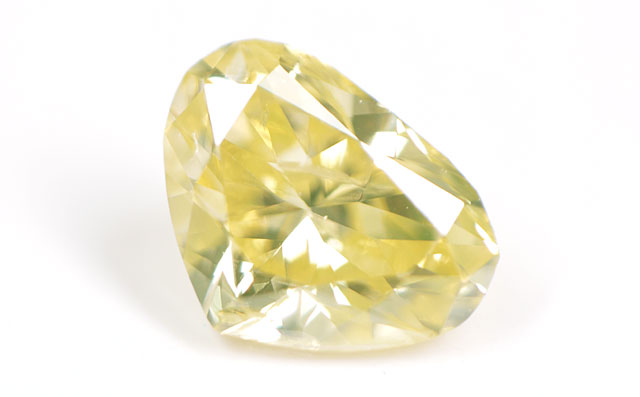 天然(ナチュラル)オレンジイエローダイヤモンド画像