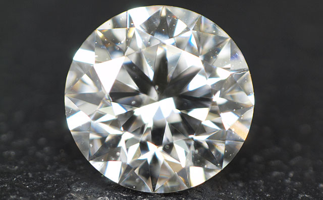 0.303ct, D, VS2 3EX H&C, 中央宝石研究所ダイヤモンド画像