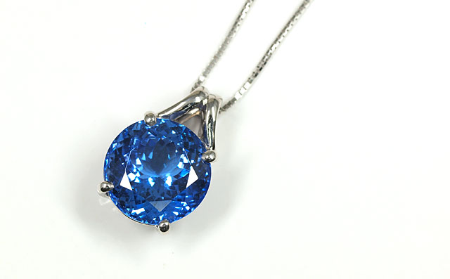 タンザナイトペンダントネックレス
