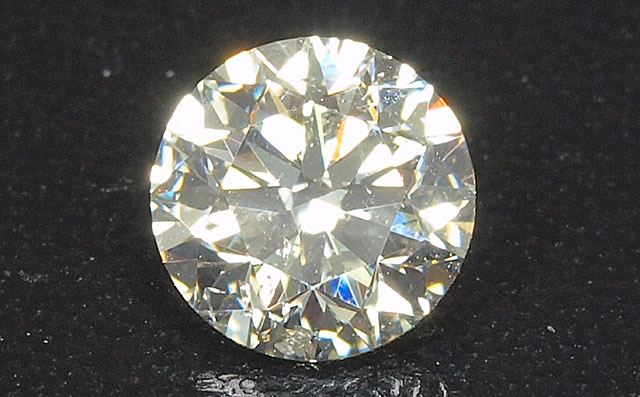 天然カメレオンダイヤモンド画像