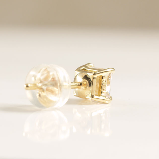 ピンクダイヤモンド片耳用ピアス画像