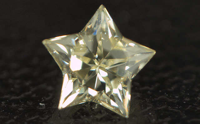 スターブリリアントカット(星型)ダイヤモンド画像