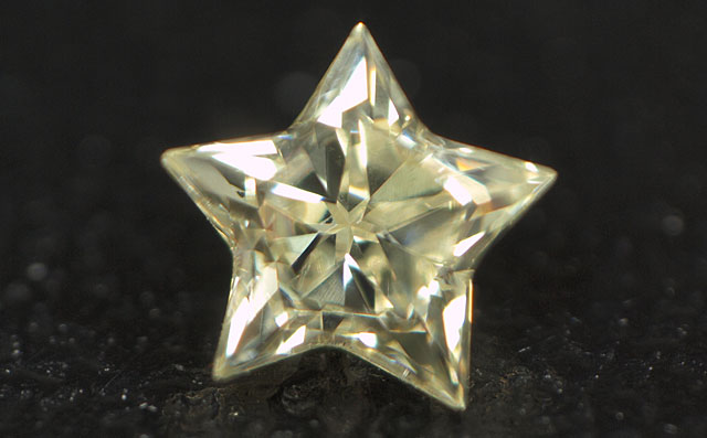 スターブリリアントカット(星型)ダイヤモンド画像
