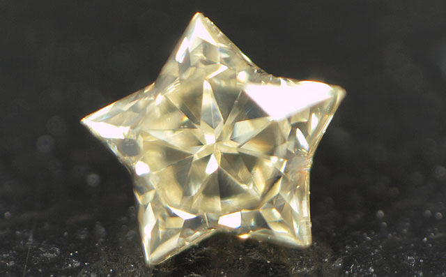スターブリリアントカット(星型)ダイヤモンド画像
