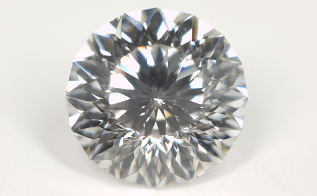 114面体カットダイヤモンド画像