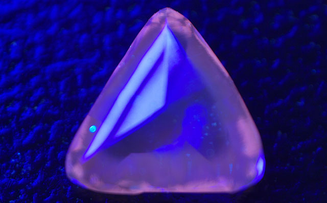 マクル・ダイヤモンド原石ルース画像