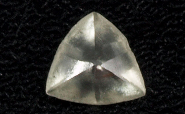 マクル・ダイヤモンド原石ルース画像