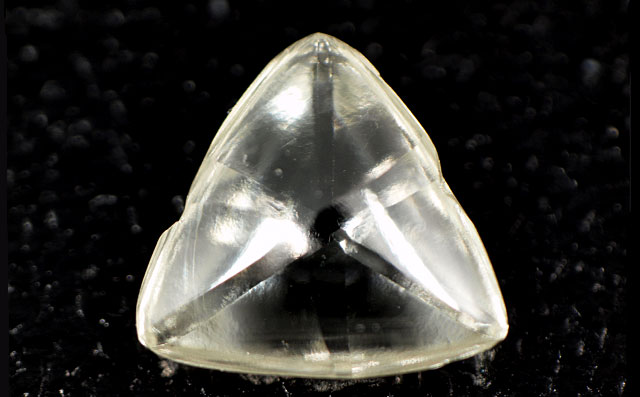 マクル・ダイヤモンド原石ルース画像