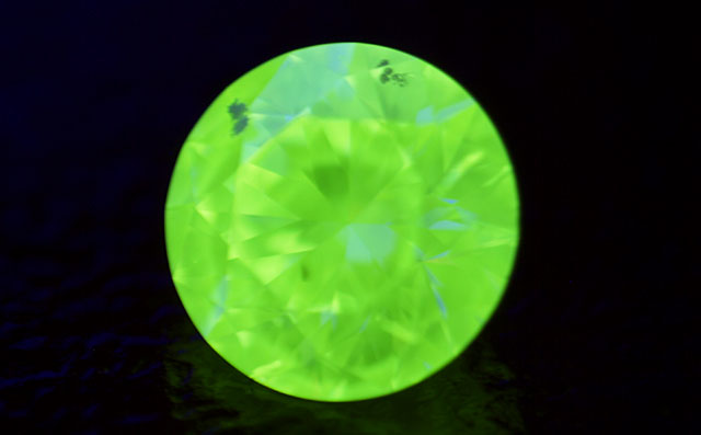 Mカラーダイヤモンド　画像