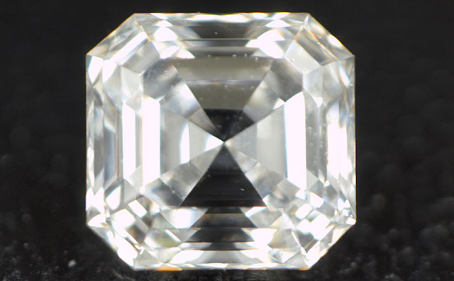 2a型 】 天然ダイヤモンド ルース(裸石) 0.313ct, Dカラー, VVS-2, スクエアエメラルドカット 【 中央宝石研究所