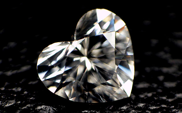 ダイヤモンドルース画像