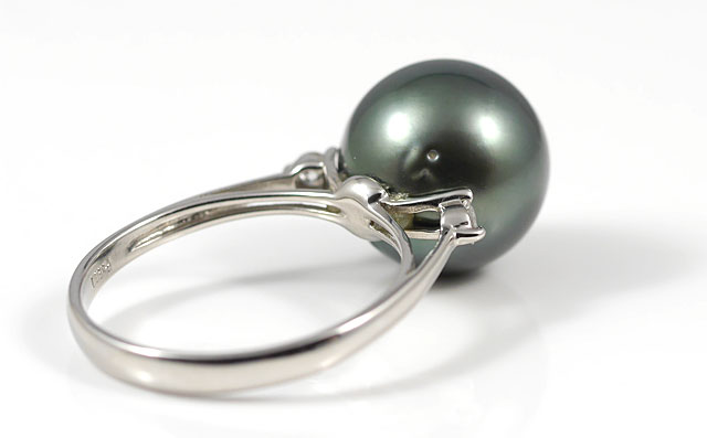 黒蝶真珠 11mmアップ リング(指輪) プラチナ900 ダイヤモンド : 0.10ct ...