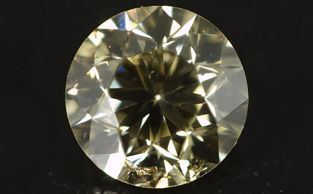 天然カメレオンダイヤモンド画像