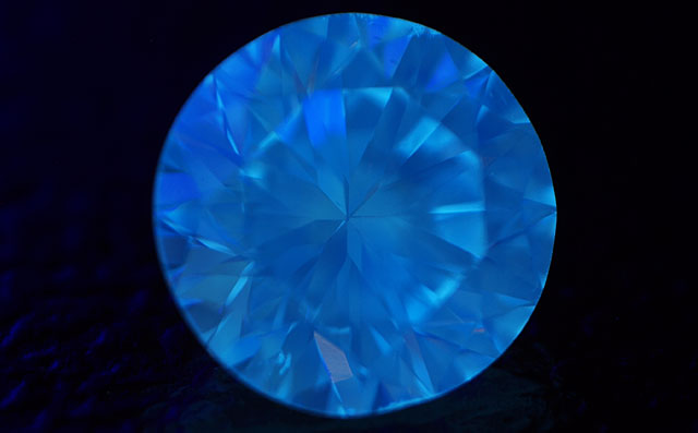 天然Jカラーダイヤモンド画像