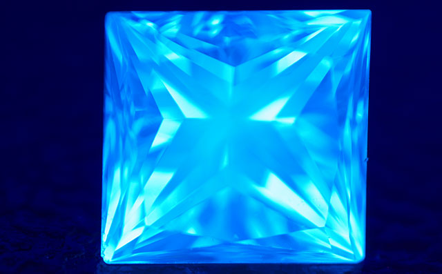 天然（ナチュラル）Lカラーダイヤモンド ルース画像