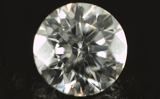 天然ダイヤモンド ルース(裸石) 0.304ct, Gカラー, VS2 【四芒星が見える78面体カットダイヤモンド】【中央宝石研究所ソーティング袋付】【 送料無料 】