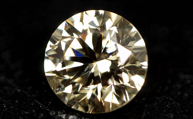 天然カメレオンダイヤモンド画像