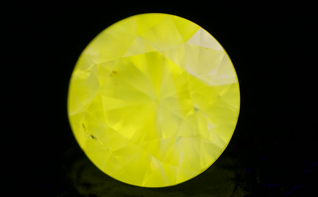 天然カメレオンダイヤモンド画像