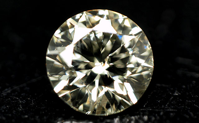 天然カメレオンダイヤモンド画像