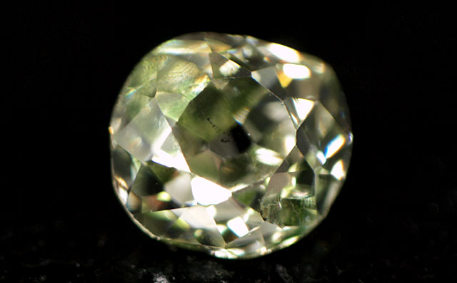 天然（ナチュラル）ファンシーカットダイヤモンド ルース画像