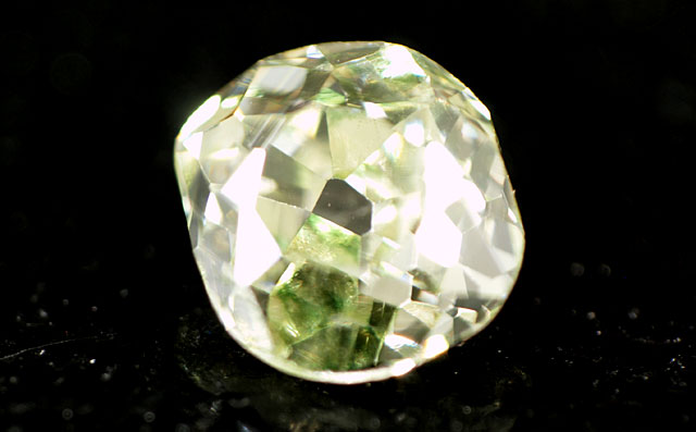 天然（ナチュラル）ファンシーカットダイヤモンド ルース画像