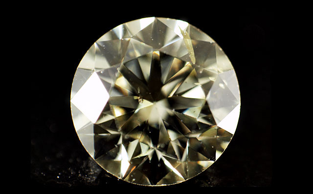 天然カメレオンダイヤモンド画像