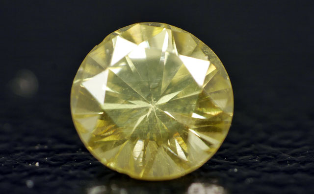 イエローダイヤモンドルース画像