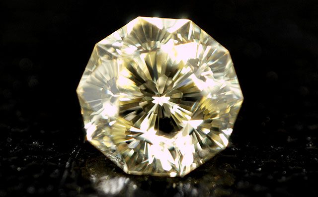 デカゴナルダイヤモンドルース画像