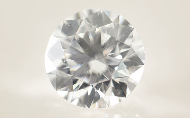 蛍光性ダイヤモンド画像