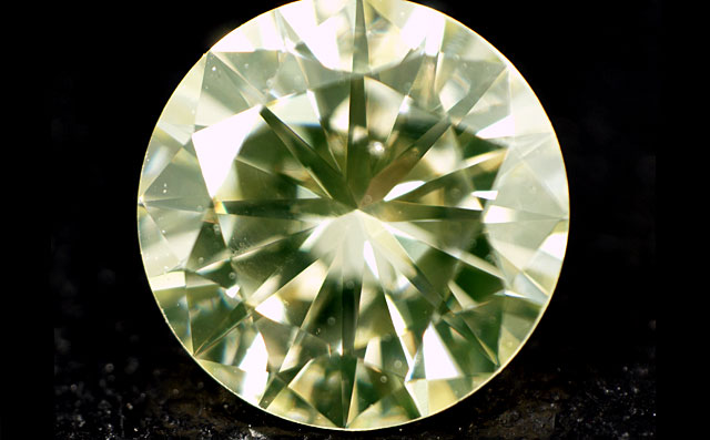 天然(ナチュラル)Y-Zカラーダイヤモンド ルース画像