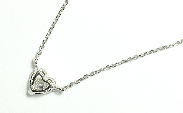 ダイヤモンドペンダントネックレス画像