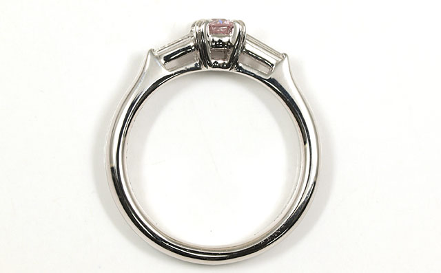 プラチナピンクダイヤモンドリング