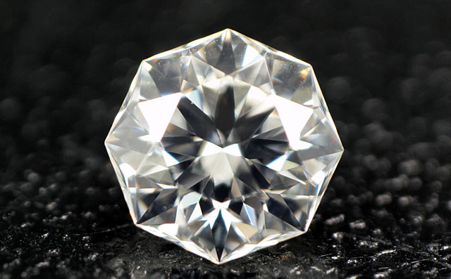 通称クリスタルムーンダイヤモンドルース画像