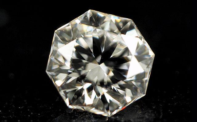 通称クリスタルムーンダイヤモンドルース画像