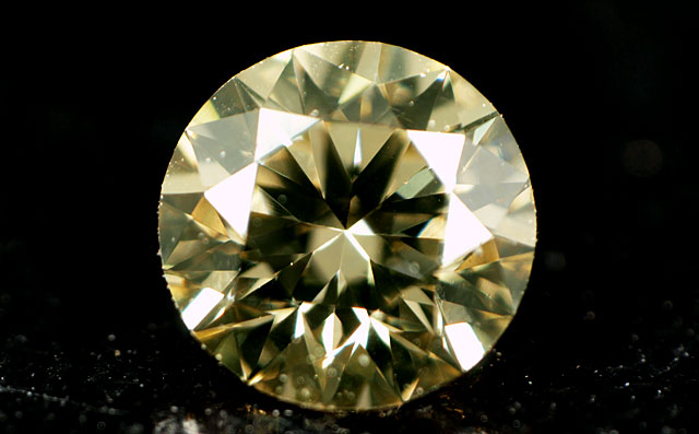 イエローダイヤモンドルース画像