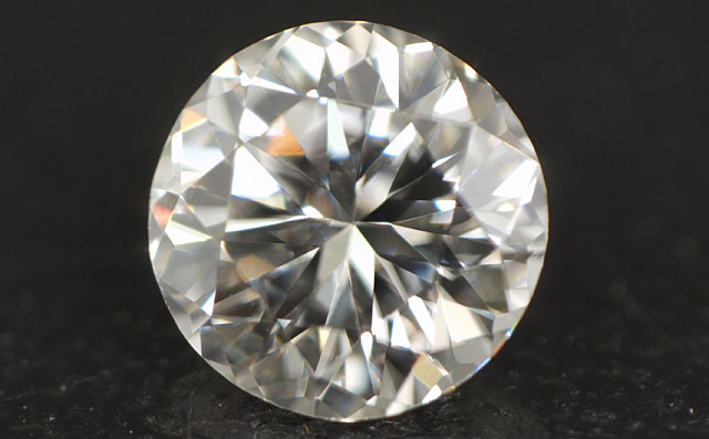 106面体カットダイヤモンド画像